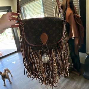 Vintage boho Luis Vuitton bag. Original price is 2,100, brand new condition